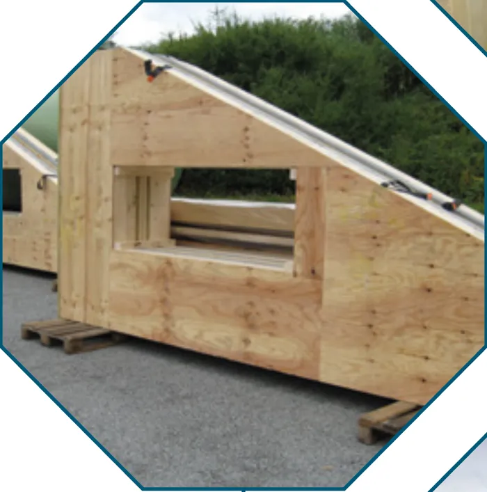 Holzmodul mit Dachschräge
